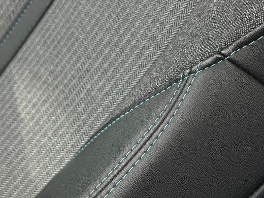 Peugeot 5008 1.2 PureTech Allure 7-PERSOONS | NAVI | 1/2 LEDER ActivLease financial lease