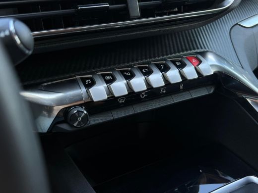 Peugeot 5008 1.2 PureTech Allure 7-PERSOONS | NAVI | 1/2 LEDER ActivLease financial lease