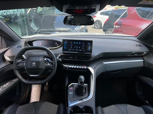 Peugeot 5008 1.2 PureTech Allure 7-PERSOONS | NAVI | 1/2 LEDER ActivLease financial lease