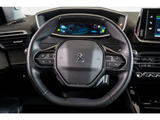 Peugeot e-2008 EV Allure 50 kWh | Achterbank in delen neerklapbaar | Achteruitrijcamera | Airco (automatisch) ActivLease financial lease