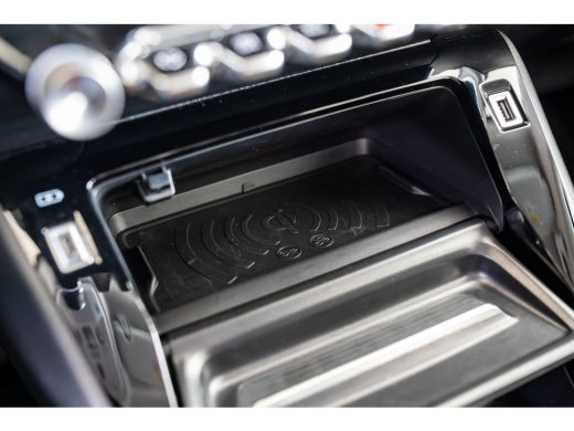 Peugeot e-2008 EV Allure 50 kWh | Achterbank in delen neerklapbaar | Achteruitrijcamera | Airco (automatisch) ActivLease financial lease