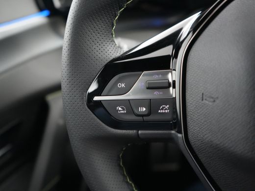 Peugeot e-308 | DEMO DEAL | GT Avantage EV 54 kWh | 11 kW lader | Navigatiesysteem | Sfeerverlichting ActivLease financial lease