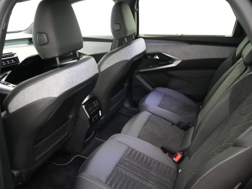 Peugeot e-5008 | DEMO DEAL | GT Avantage 73 kWh | Ergonomische voorstoel(en) | Full-LED koplampen | Keyless entry ActivLease financial lease