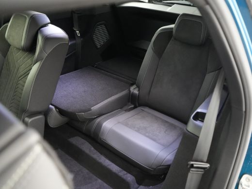 Peugeot e-5008 | DEMO DEAL | GT Avantage 73 kWh | Ergonomische voorstoel(en) | Full-LED koplampen | Keyless entry ActivLease financial lease