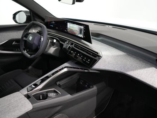 Peugeot e-5008 | DEMO DEAL | GT Avantage 73 kWh | Ergonomische voorstoel(en) | Full-LED koplampen | Keyless entry ActivLease financial lease