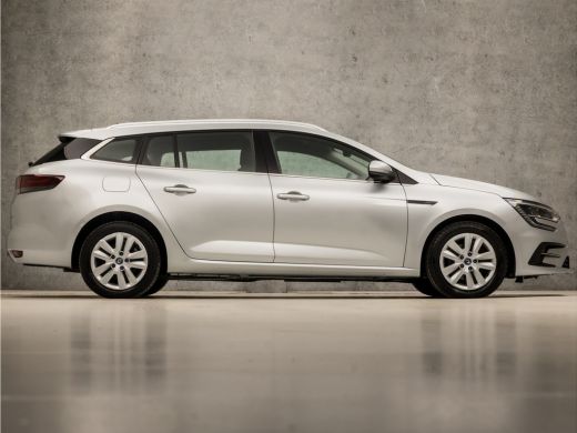 Renault Megane E-Tech Estate 1.6 E-Tech Plug-In Hybrid Sport 160Pk Automaat (VIRTUAL COCKPIT, APPLE CARPLAY, GROOT NAVI... ActivLease financial lease