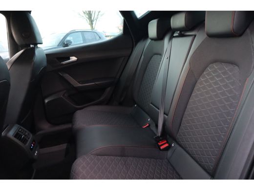 Seat Leon 110PK 1.0 TSI FR Business Intense | Achteruitrijcamera | Cruise control adaptief | Dodehoek detectie ActivLease financial lease