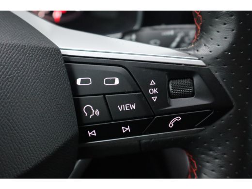 Seat Leon 110PK 1.0 TSI FR Business Intense | Achteruitrijcamera | Cruise control adaptief | Dodehoek detectie ActivLease financial lease