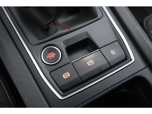 Seat Leon 110PK 1.0 TSI FR Business Intense | Achteruitrijcamera | Cruise control adaptief | Dodehoek detectie ActivLease financial lease