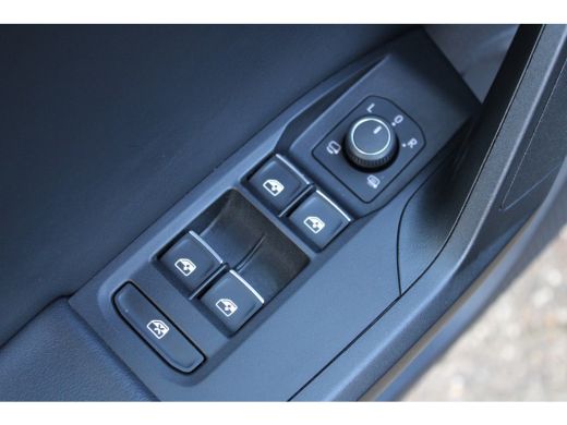 Seat Leon Sportstourer 1.4 TSI eHybrid PHEV FR NAVI VIRTUAL LED TH 77000KM!!! ActivLease financial lease