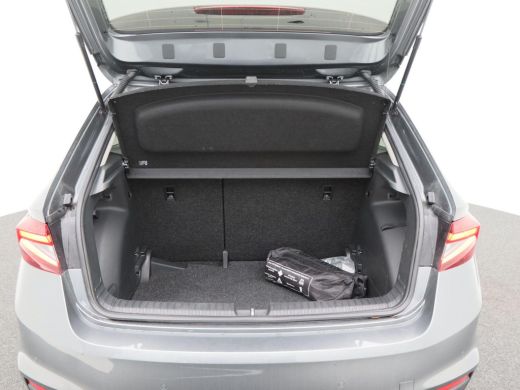 Skoda Fabia 1.0 TSi 115 Pk Automaat Selection | Virtual Cockpit | Stoel- & Stuurverwarming | Keyless | CarPla... ActivLease financial lease