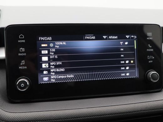 Skoda Fabia 1.0 TSi 115 Pk Automaat Selection | Virtual Cockpit | Stoel- & Stuurverwarming | Keyless | CarPla... ActivLease financial lease