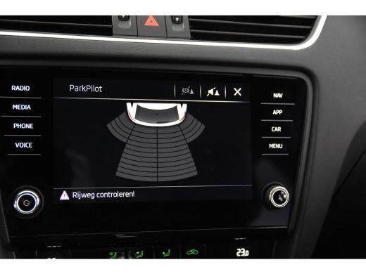 Skoda Octavia Combi 1.0 TSI Ambition Combi *1ste Eigenaar*Navigatie*DAB*Trekhaak* ActivLease financial lease