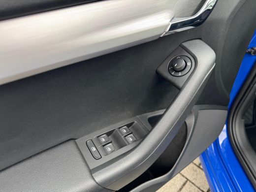 Skoda Octavia Combi 1.5 TSI Greentech Sport Business AUTOMAAT | NAVI | NL-AUTO ActivLease financial lease