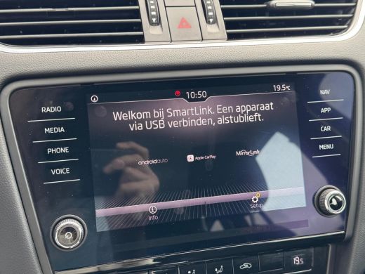 Skoda Octavia Combi 1.5 TSI Greentech Sport Business AUTOMAAT | NAVI | NL-AUTO ActivLease financial lease