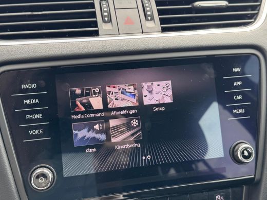 Skoda Octavia Combi 1.5 TSI Greentech Sport Business AUTOMAAT | NAVI | NL-AUTO ActivLease financial lease