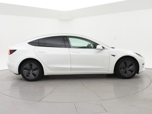 Tesla Model 3 60 kWh RWD *BTW* + LEDER | AUTOPILOT | PANORAMA | 3 CAMERA'S | PRIVACY GLASS ActivLease financial lease