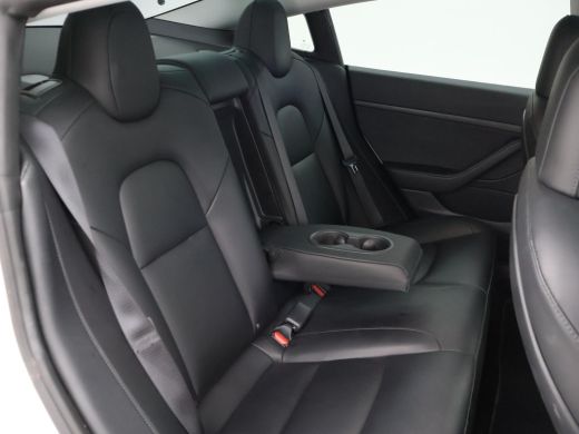 Tesla Model 3 60 kWh RWD *BTW* + LEDER | AUTOPILOT | PANORAMA | 3 CAMERA'S | PRIVACY GLASS ActivLease financial lease