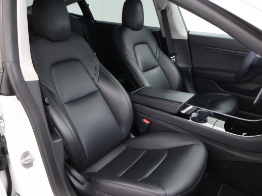 Tesla Model 3 60 kWh RWD *BTW* + LEDER | AUTOPILOT | PANORAMA | 3 CAMERA'S | PRIVACY GLASS ActivLease financial lease