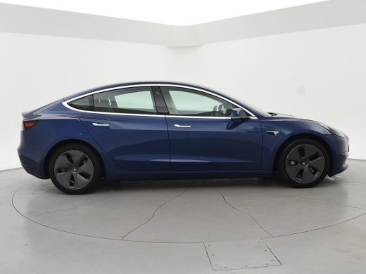 Tesla Model 3 60 kWh RWD *BTW* + LEDER | AUTOPILOT | PANORAMA | 3 CAMERA'S | PRIVACY GLASS ActivLease financial lease