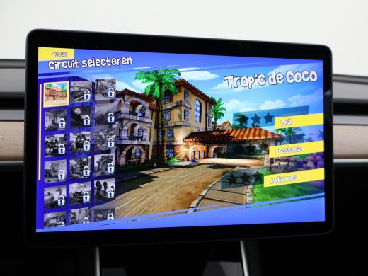 Tesla Model 3 60 kWh RWD *BTW* + LEDER | AUTOPILOT | PANORAMA | 3 CAMERA'S | PRIVACY GLASS ActivLease financial lease