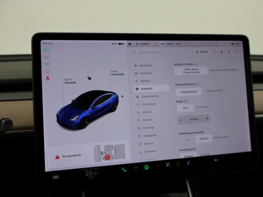 Tesla Model 3 60 kWh RWD *BTW* + LEDER | AUTOPILOT | PANORAMA | 3 CAMERA'S | PRIVACY GLASS ActivLease financial lease