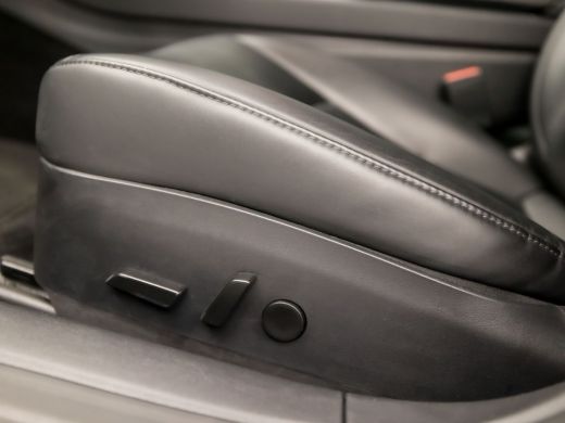 Tesla Model 3 Standard RWD Plus 60 kWh 238Pk Automaat (PANORAMADAK, AUTOPILOT, NAVIGATIE, SFEERVERLICHTING, LED... ActivLease financial lease