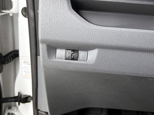 Toyota ProAce Extra Range 75KWh / 3Pers. / Navigatie / Airco / Bedrijfswagen inrichting / Apk 02-2027 ActivLease financial lease