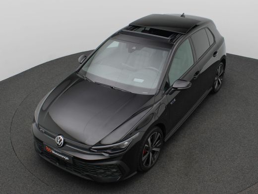 Volkswagen Golf 1.5 eHybrid GTE 272PK DSG Pano-Schuifdak, Head-Up Display, Trekhaak, Matrix-LED Verlichting, 360g... ActivLease financial lease