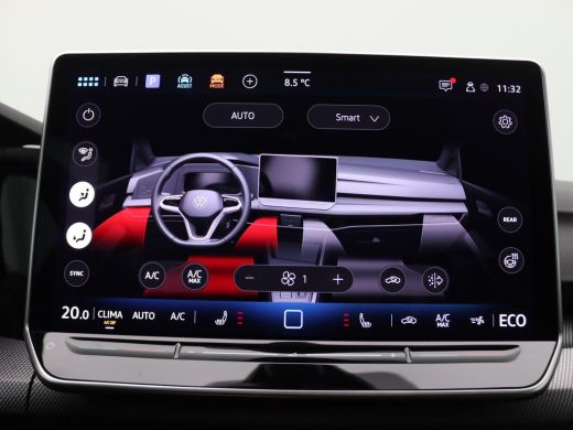 Volkswagen Golf 1.5 eHybrid GTE 272PK DSG Pano-Schuifdak, Head-Up Display, Trekhaak, Matrix-LED Verlichting, 360g... ActivLease financial lease