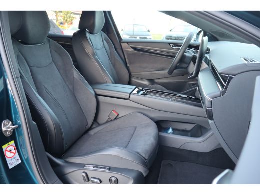 Volkswagen ID.7 286PK Pro Limited Edition Inclusief &euro;2000,- inruilvoordeel | Trekhaak | Achterbank in ongelijke d... ActivLease financial lease