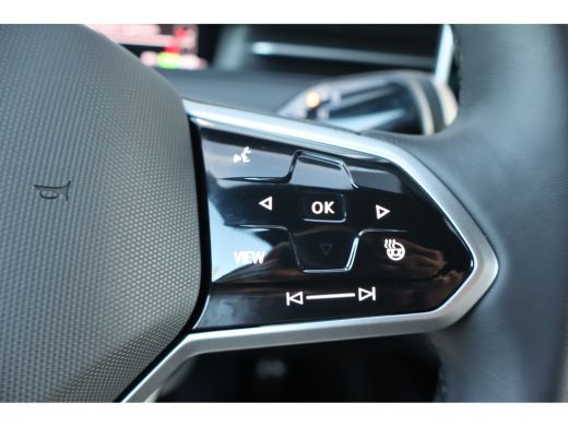 Volkswagen ID.7 286PK Pro Limited Edition Inclusief &euro;2000,- inruilvoordeel | Trekhaak | Achterbank in ongelijke d... ActivLease financial lease