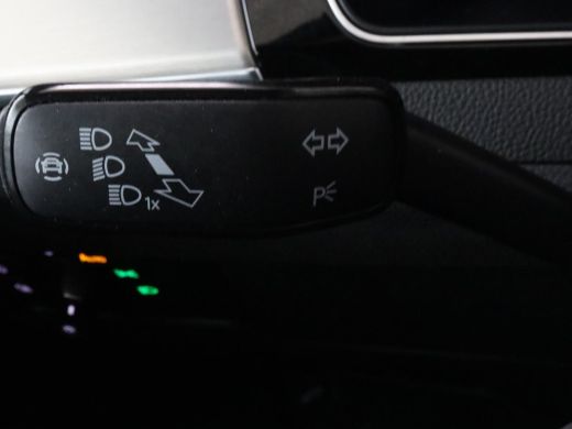 Volkswagen Passat 1.5 TSI R-Line | Nappaleder | Stoelverwarming | Camera | Carplay | Massage | Memory | Side Assist... ActivLease financial lease