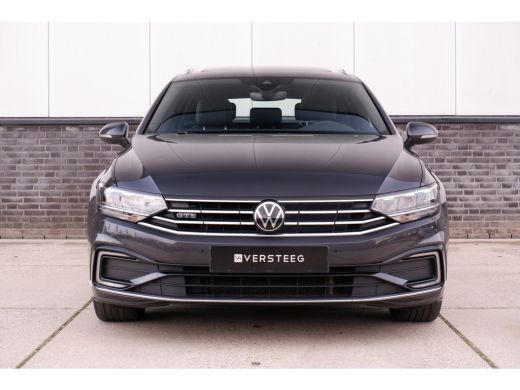 Volkswagen Passat Variant 1.4 TSI PHEV GTE Business | Pano | Elek. Trekhaak | Camera | Carplay | Navi | LED ActivLease financial lease