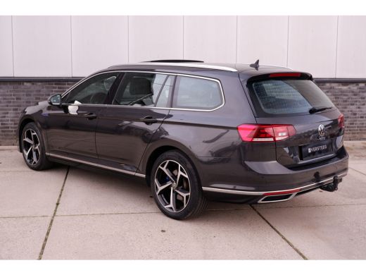 Volkswagen Passat Variant 1.4 TSI PHEV GTE Business | Pano | Elek. Trekhaak | Camera | Carplay | Navi | LED ActivLease financial lease