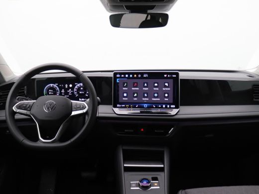 Volkswagen Tiguan 1.5 eHybrid Life Edition 204PK DSG Trekhaak, 18" LM Velgen, Keyless, Achteruitrijcamera, Side Ass... ActivLease financial lease