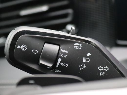 Volkswagen Tiguan 1.5 eHybrid Life Edition 204PK DSG Trekhaak, 18" LM Velgen, Keyless, Achteruitrijcamera, Side Ass... ActivLease financial lease