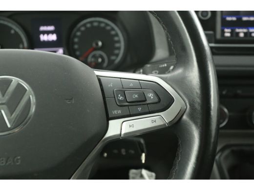 Volkswagen Transporter 2.0 TDI L2H1 | Airco | Adap. Cruise | 3-Zits | Trekh. | Camera | Carplay | Stoelverw. ActivLease financial lease
