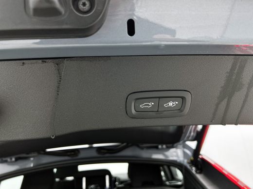 Volvo  C40 Recharge Plus 69 kWh SOH 95% / Panoramadak / Trekhaak / Camera / Stoel-Stuurverwarming / Navigati... ActivLease financial lease