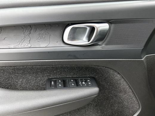 Volvo  C40 Recharge Plus 69 kWh SOH 95% / Panoramadak / Trekhaak / Camera / Stoel-Stuurverwarming / Navigati... ActivLease financial lease