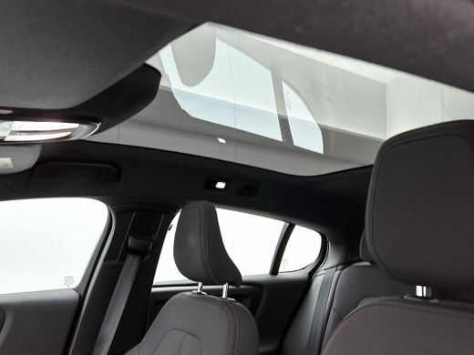 Volvo  C40 Recharge Plus 69 kWh SOH 95% / Panoramadak / Trekhaak / Camera / Stoel-Stuurverwarming / Navigati... ActivLease financial lease