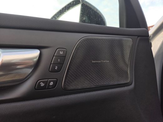 Volvo  V60 2.0 T6 Plug-in hybrid AWD Plus Dark | Trekhaak | 360cam | Harman Kardon | ActivLease financial lease