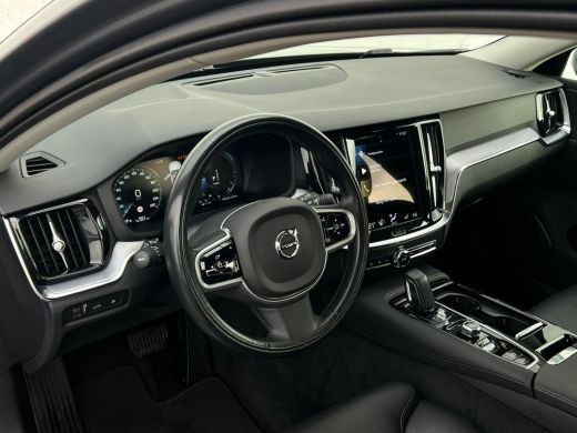 Volvo  V60 2.0 T6 Recharge AWD Business Pro NL-AUTO | LEDER | CAMERA | STUURWIEL VERW | STOELVERW | ActivLease financial lease