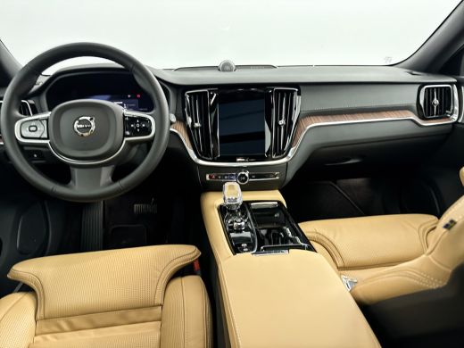 Volvo  V60 T8 Recharge Ultra Dark | 19" | Bowers & Wilkins | Geventileerd Nappa | Massagestoelen | Trekhaak ... ActivLease financial lease