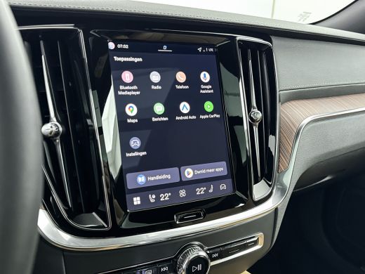 Volvo  V60 T8 Recharge Ultra Dark | 19" | Bowers & Wilkins | Geventileerd Nappa | Massagestoelen | Trekhaak ... ActivLease financial lease