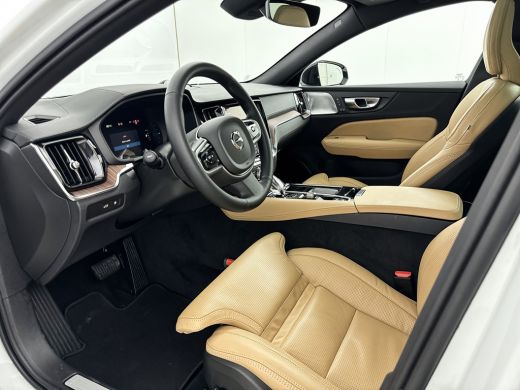 Volvo  V60 T8 Recharge Ultra Dark | 19" | Bowers & Wilkins | Geventileerd Nappa | Massagestoelen | Trekhaak ... ActivLease financial lease