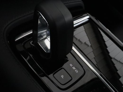 Volvo  V90 2.0 T6 AWD Inscription Plug In | Panoramadak | Leder | Stoel & stuurverwarming | Trekhaak | Camer... ActivLease financial lease