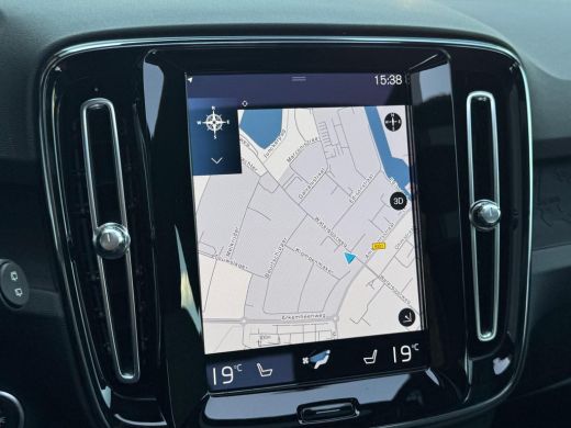 Volvo  XC40 1.5 T4 Recharge R-Design Expression NL AUTO | CAMERA | PANO | 5x voorraad ActivLease financial lease