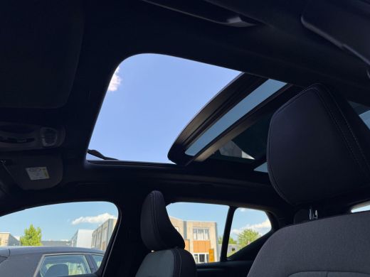 Volvo  XC40 1.5 T4 Recharge R-Design Expression NL AUTO | CAMERA | PANO | 5x voorraad ActivLease financial lease