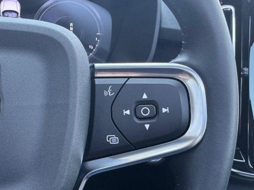 Volvo  XC40 1.5 T4 Recharge R-Design Expression NL AUTO | CAMERA | PANO | 5x voorraad ActivLease financial lease